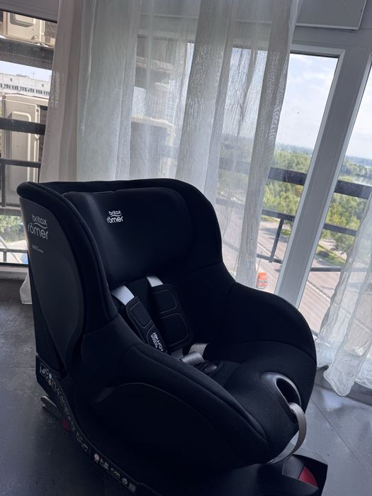 Автокрісло Britax-Romer Dualfix M i-Size