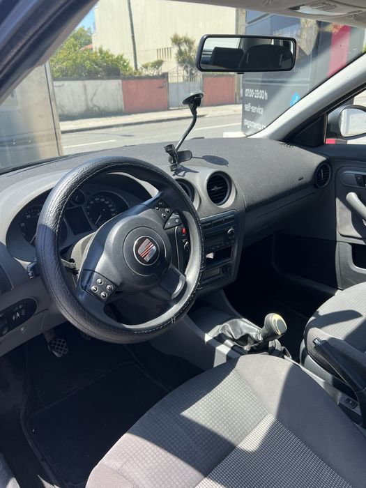SEAT Ibiza 1.3 icl 2007 – Económico, Bem Estimado e Pronto a Circular