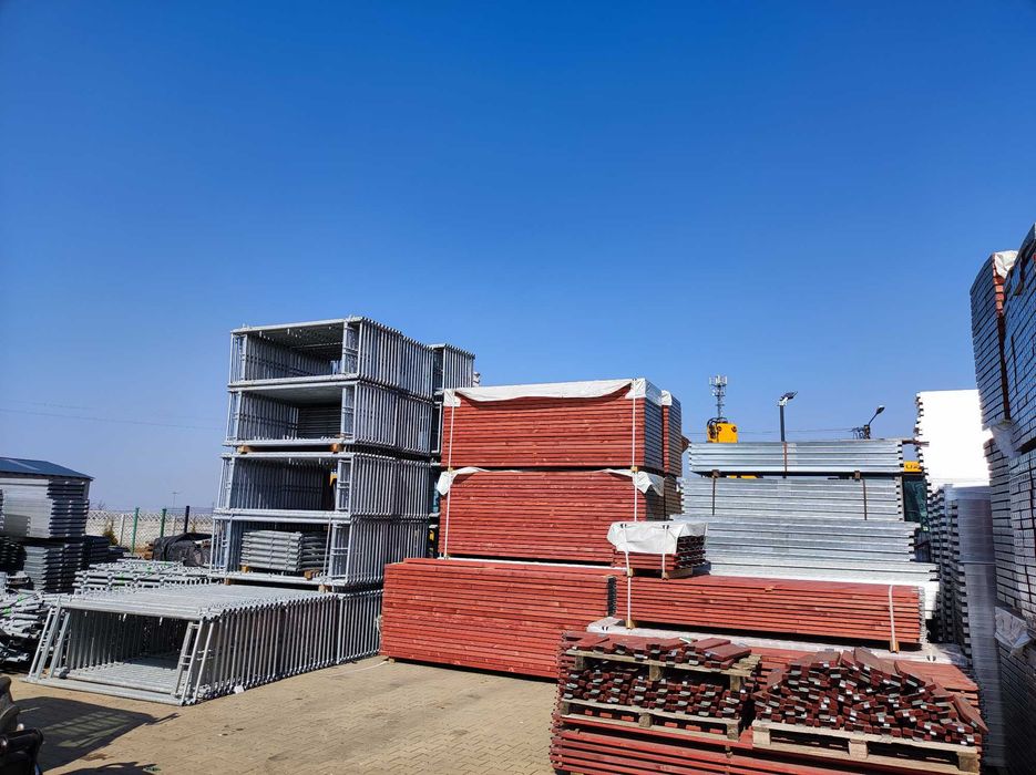 Zestaw rusztowania elewacyjnego typ Pletac 8,5x21m Rusztowanie 179m2