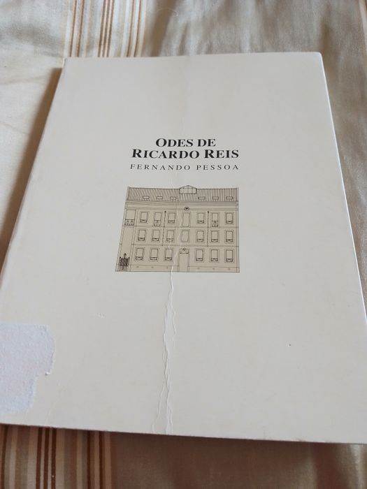 Jose de Almada Negreiros Editoral Estampa Obras completas; 1s ediçoes:- 1-Contos e novelas-1970-10E- 4-Poesia -1971-13E-ou 2-20E-Botao antigo2EDesde2E