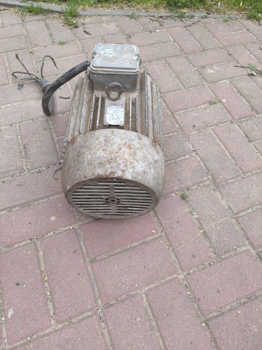 Silnik elektryczny trójfazowy 5,5 kW 380V 1445 obr/min