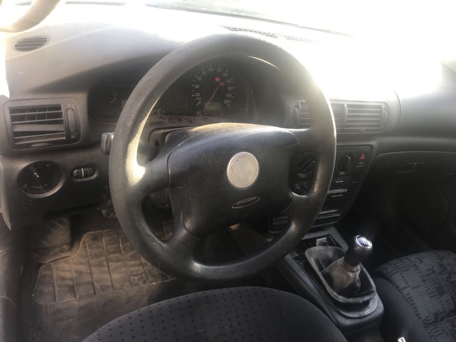 VW passat 1.9 TDI 110 CV Ano 1999