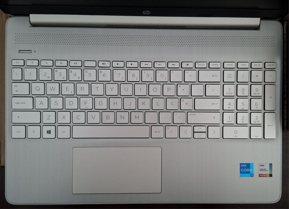 Portátil HP 15s-fq2015np