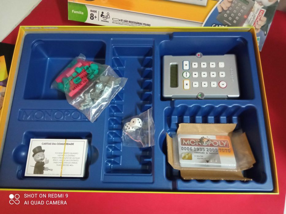 Jogo Monopoly "Compra e Venda de Propriedades" - como NOVO
