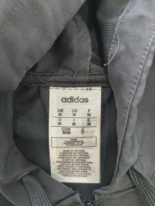 Kurtka adidas Essentials 3-Stripes Woven Windbreaker