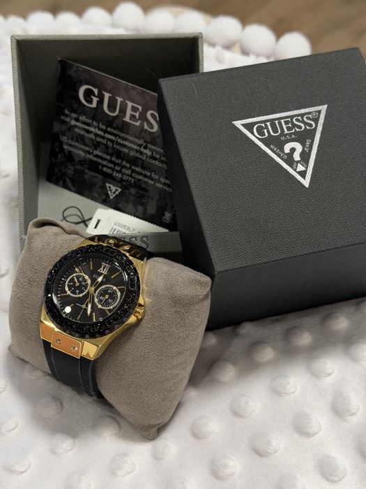 Жіночий годинник Guess