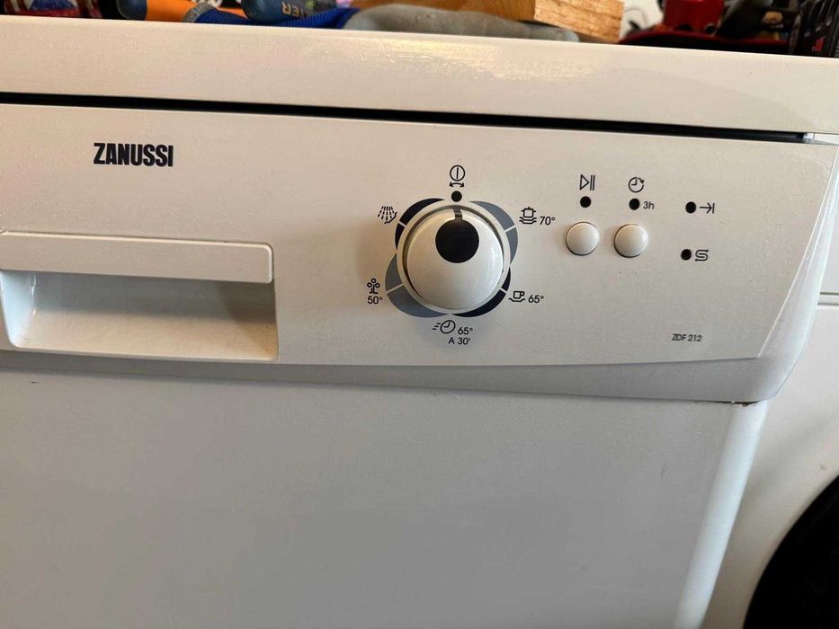 Maquina de Lavar Loiça Zanussi
