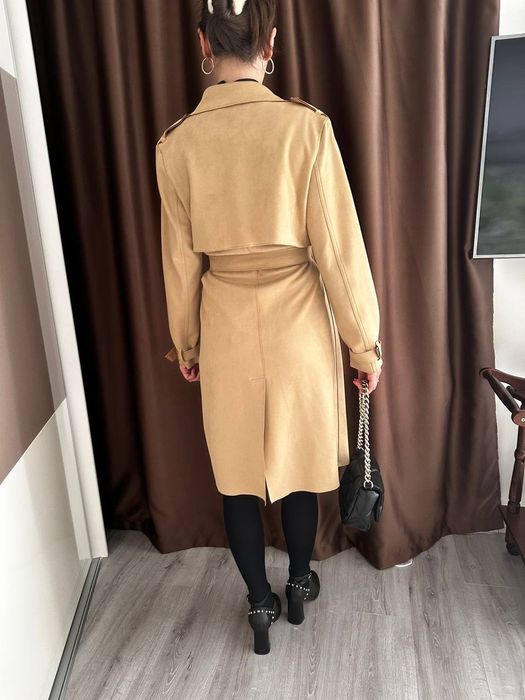 Жіночий тренч ZARA