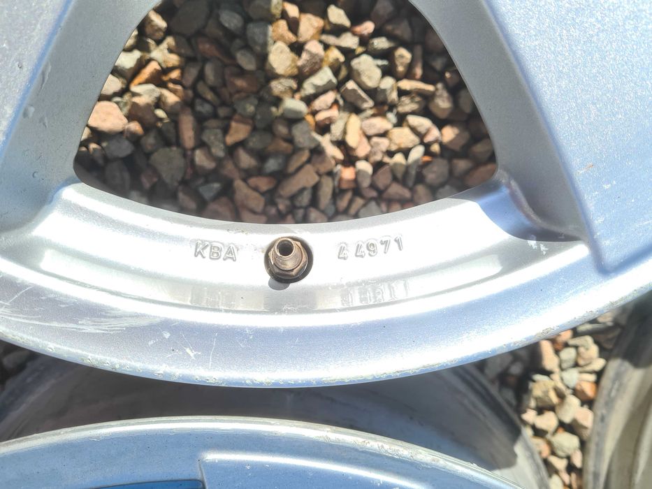 4st Alufelgi 17cali VW,Skoda,Seat itp 4x100 ET-38 Stan b.dobry