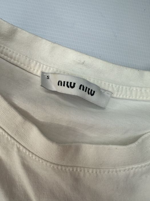 Футболка міу міу,в гарному стані