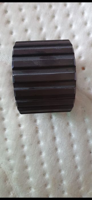 Продам запчастини до Ховертур 700