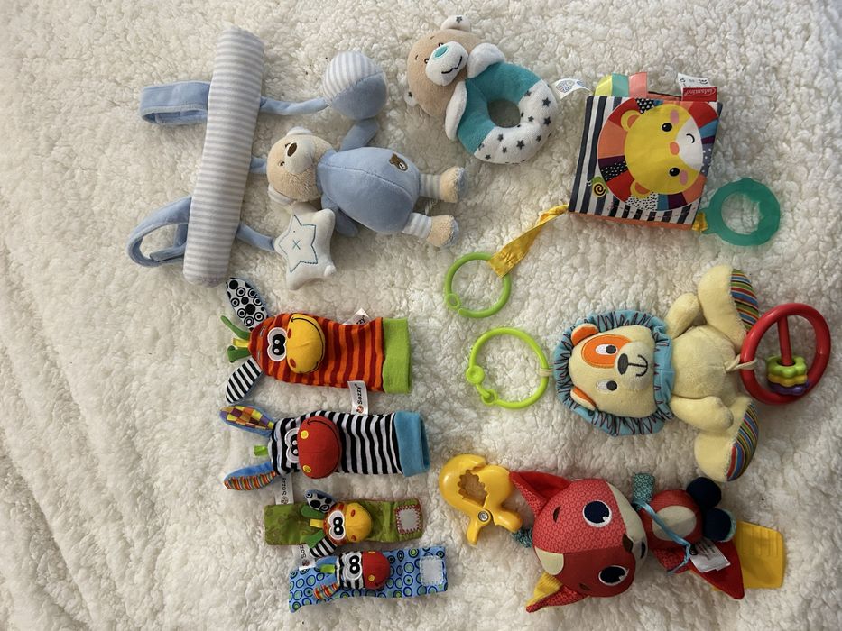 Набір  іграшок для малюків
