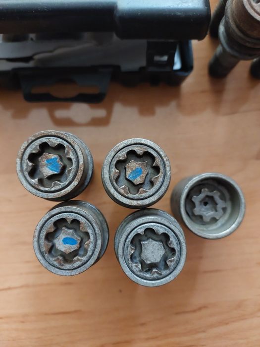 Ключ Секретка Volkswagen Tuareg, T5, Audi Q7, Porsche Cayenne,Amarok