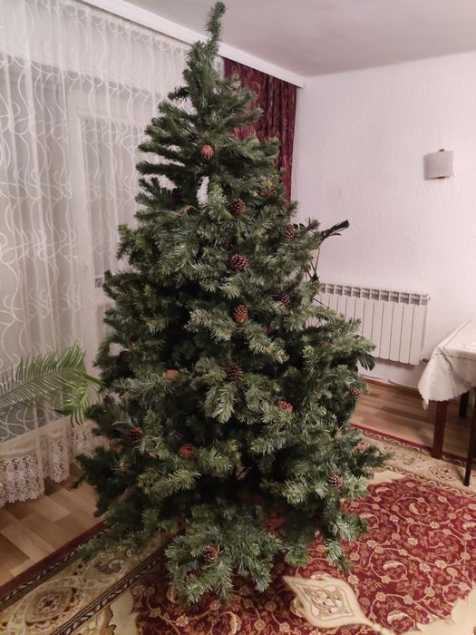 Sztuczna choinka 2.2m