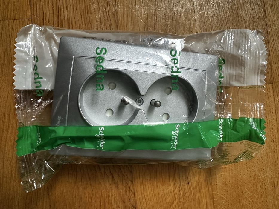 Gniazdo podwójne Sedna Schneider Electric