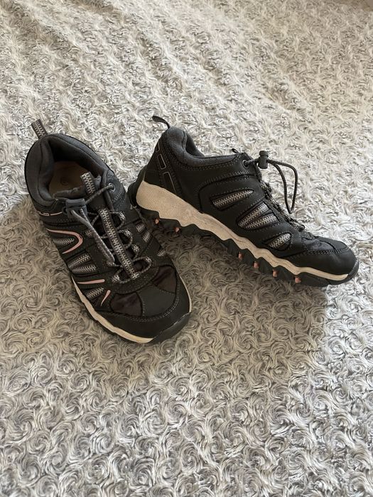 Кросівки Graceland