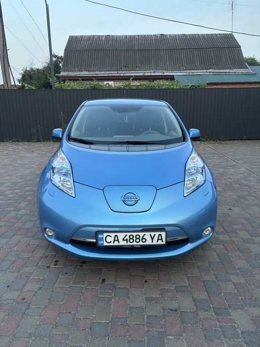 Nissan Leaf 2012 гарний стан