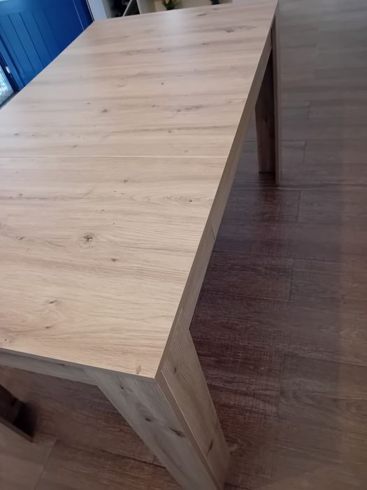 Mesa da cozinha nova