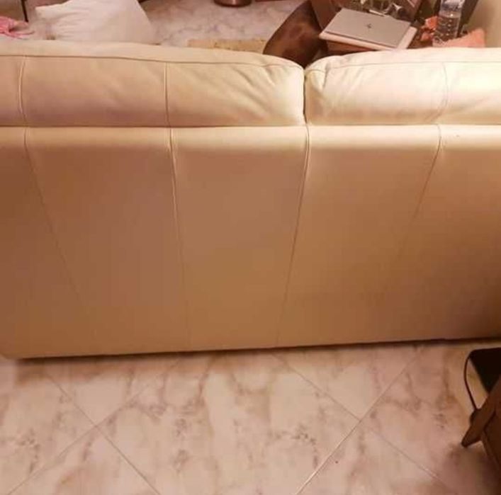 URGENTE - Sofa 2 Lugares Pele