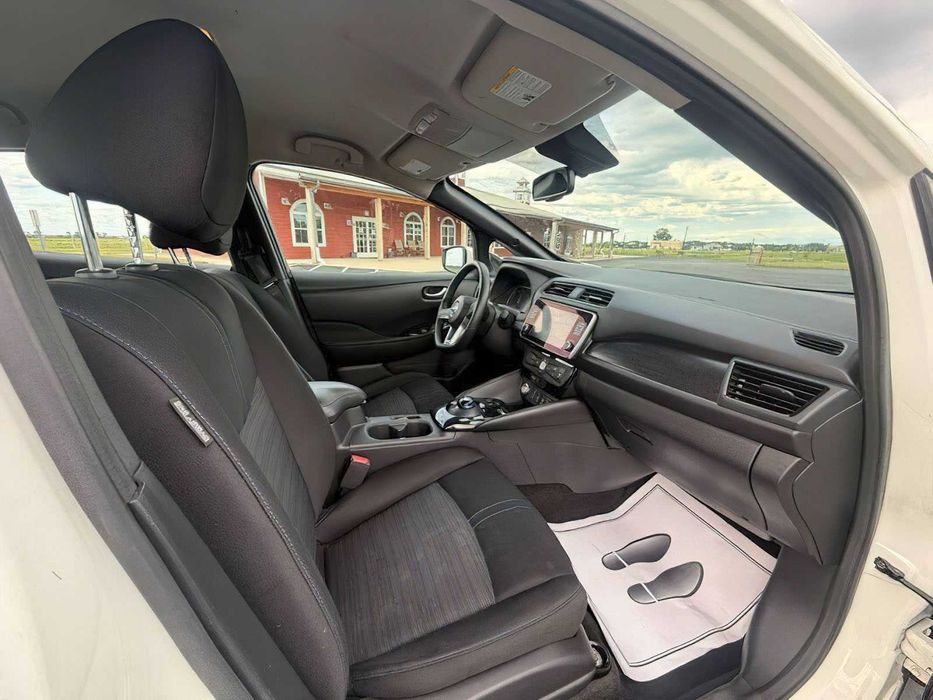 Nissan LEAF SV PLUS      2023