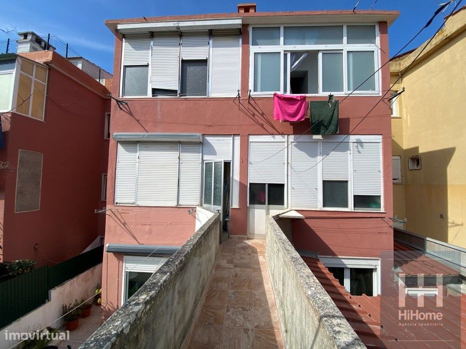 Apartamento T2 com Logradouro em Venda Nova-Falagueira Amadora
