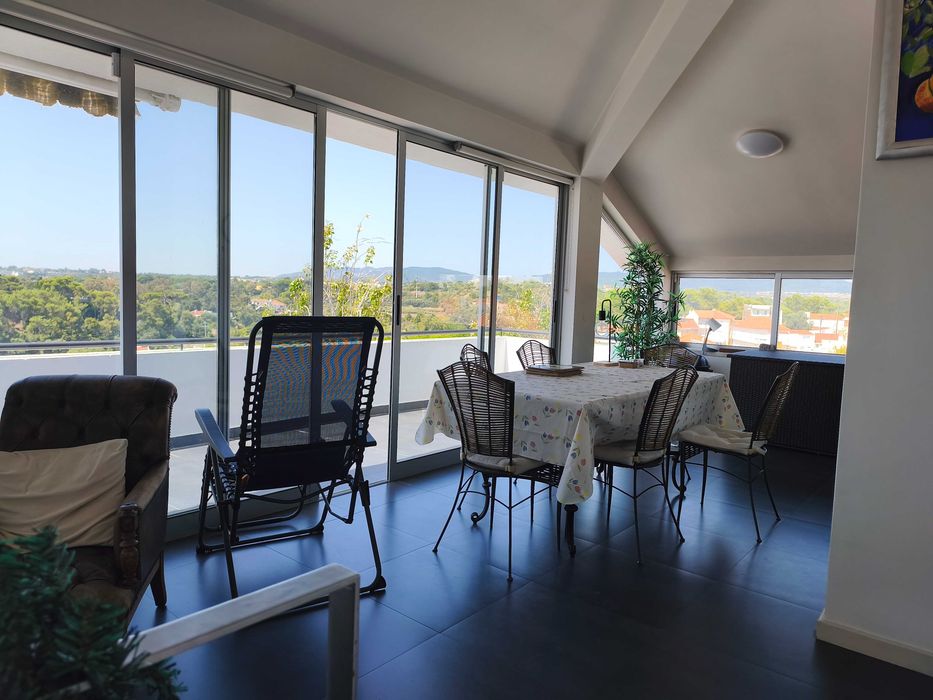 Sous-location d'une chambre dans un duplex à Sao Domingos de Rana