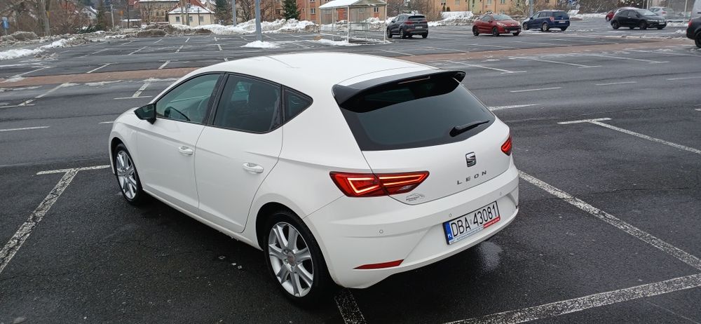 Seat Leon 1.5 TSI 130km, full LED