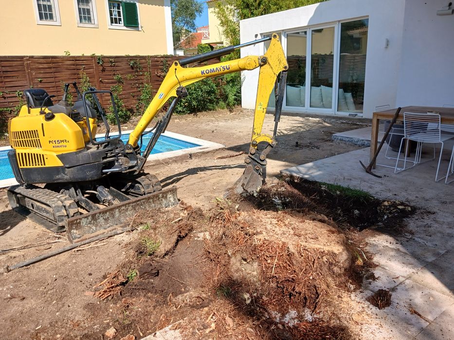 Serviços mini giratoria/bobcat