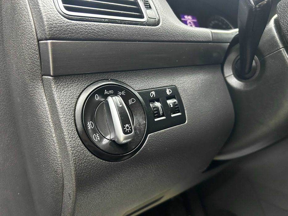 Volkswagen Touran 2011