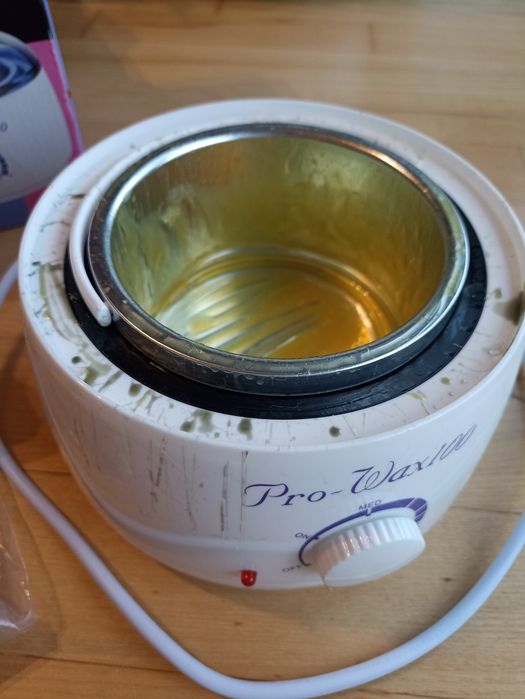 Podgrzewacz do wosku, wosk, szpatułki