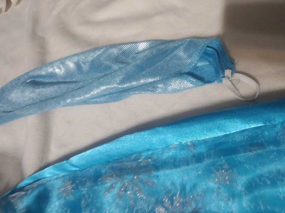 Vestido Elsa que já viveu muitas aventuras! 7/9 anos
