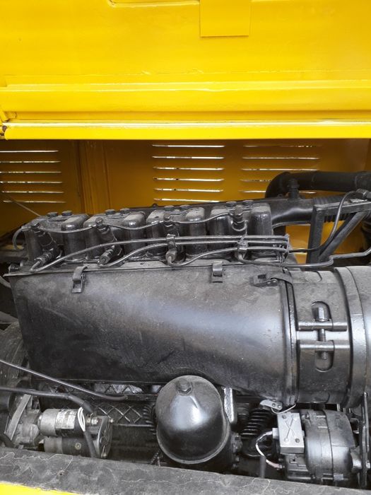 Львівський навантажувач дизельний 5т (Львовский погрузчик)