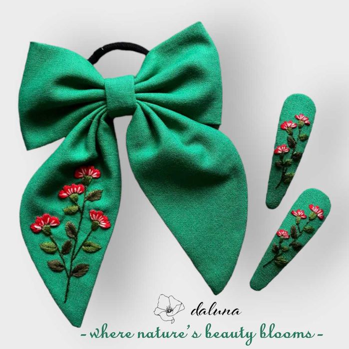 Laço e Ganchos Artesanais Bordados daluna