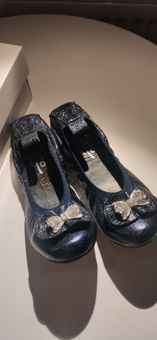 Baleriny eleganckie w rozmiarze 33 zarro