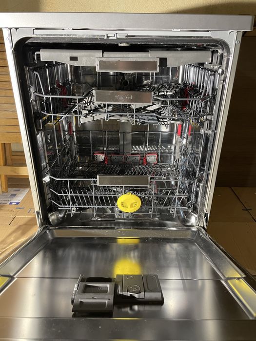Máquina de lavar loiça Whirlpool