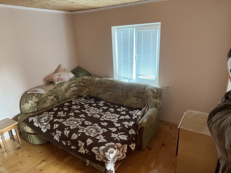 Будинок на березі р. Дністер