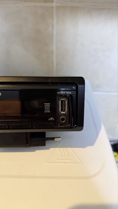 Автомагнитафон Kenwood kmm-104ry kmm-100