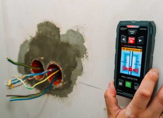 Wielofunkcyjny detektor ścienny WDP100M Stalco