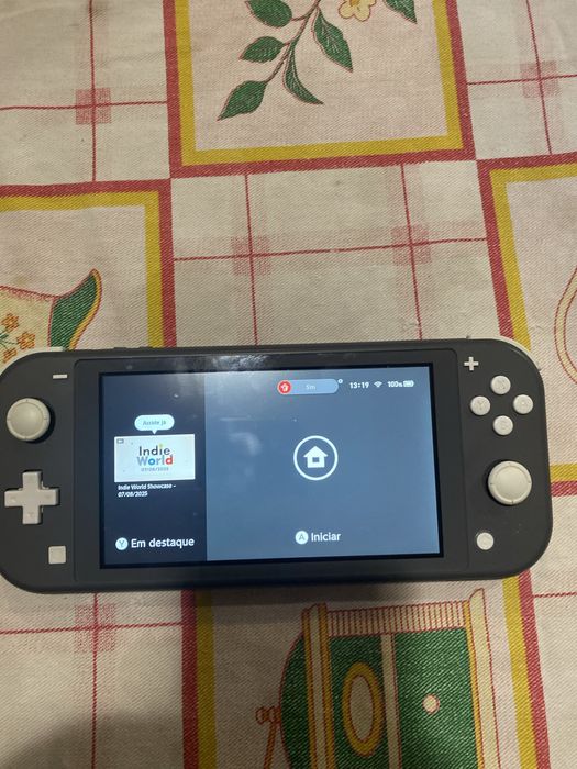 Nintendo Switch Lite
