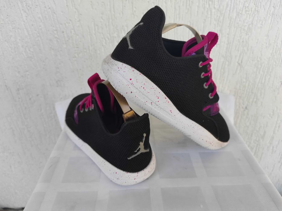 Кроссовки текстильние NIKE Jordan р.35.5