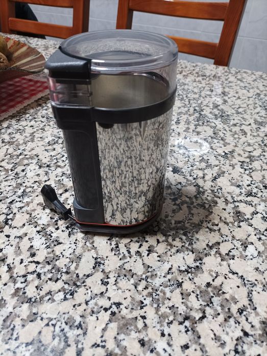 Moinho de café eletrico