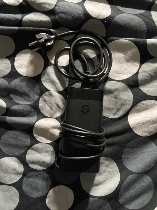 Portátil Gaming HP Victus 16 – Ryzen 7 / RTX 3060 + Base Gamer