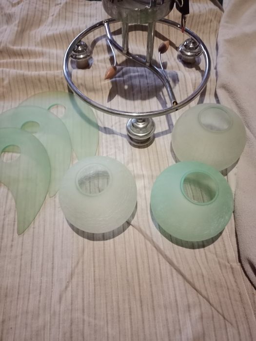 Терміново! ЛЮСТРИ на стелю