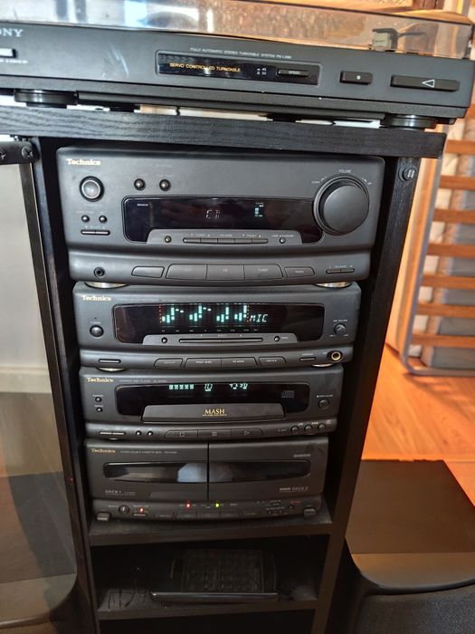 Aparelhagem Technics  com gira discos Sony