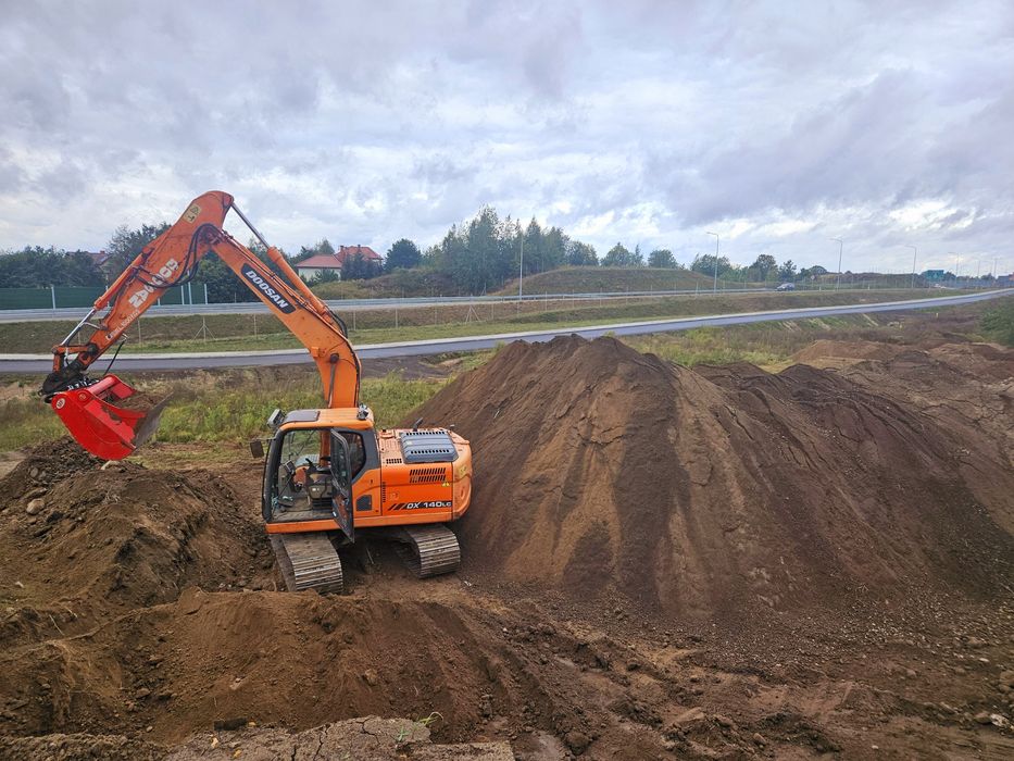 Czarnoziem, humus, siany, trawniki ogrody ziemia siana  nasypy wykopy