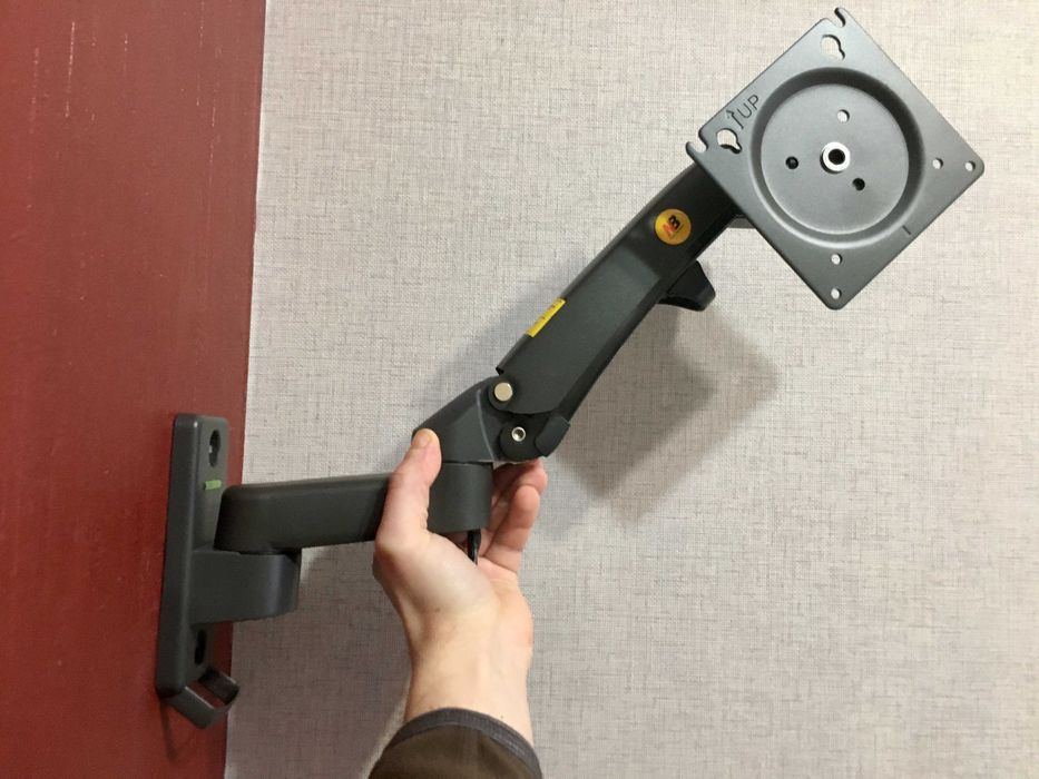 Настенный кронштейн держатель монитора NB F150 17-35” 2025 поворотный