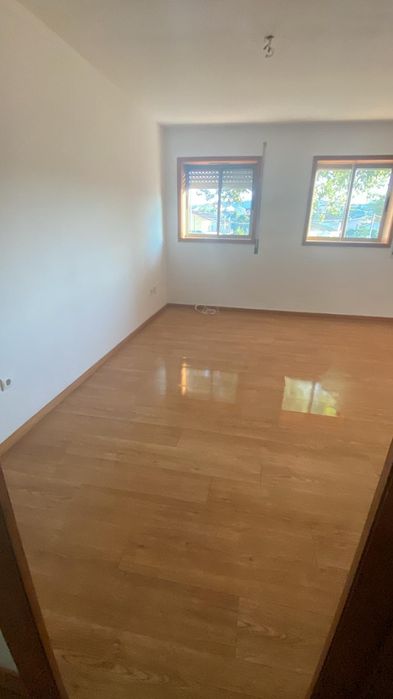 Alugo apartamento t2 em campo sobrado valongo