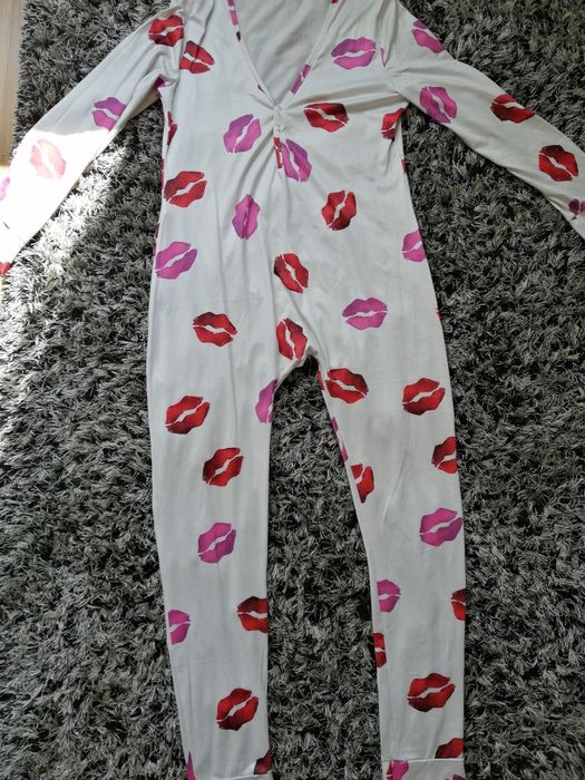 Piżama damska rozpinana z klapą