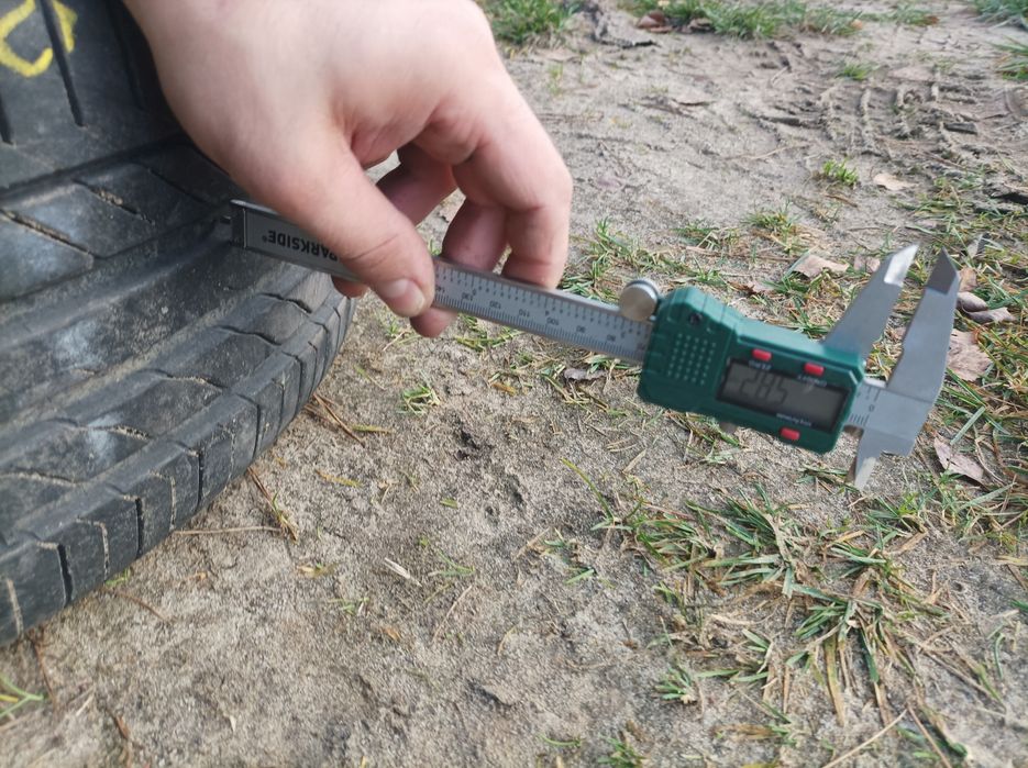 Opony letnie 225/45 R17 2x Continental 2xhankook