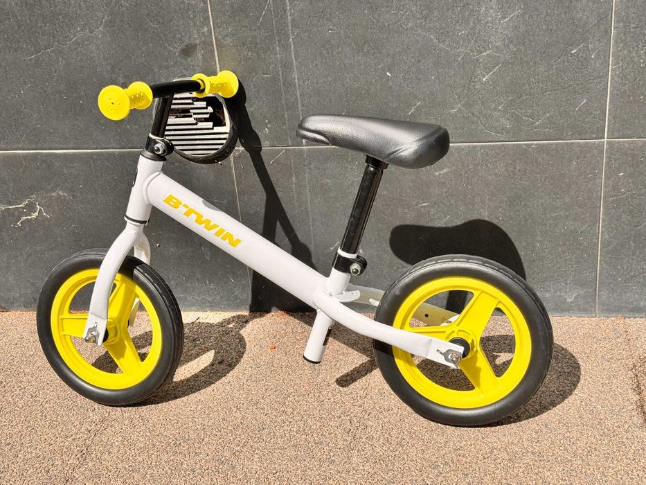 Bicicleta de equilíbrio da B'TWIN (sem pedais)